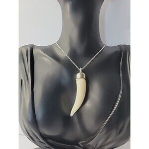 Vintage Silver Tone Horn Pendant Necklace Boho Tribal Style Jewelry Unisex